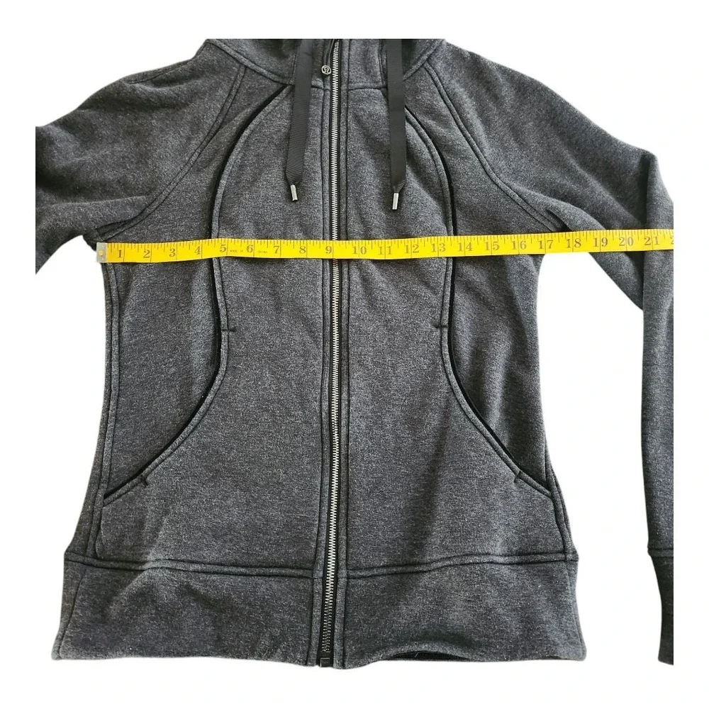 Lululemon Scuba Full Zip Hooded Jacket Fleece Lined Size‎ 6 Gray Pockets Stretch